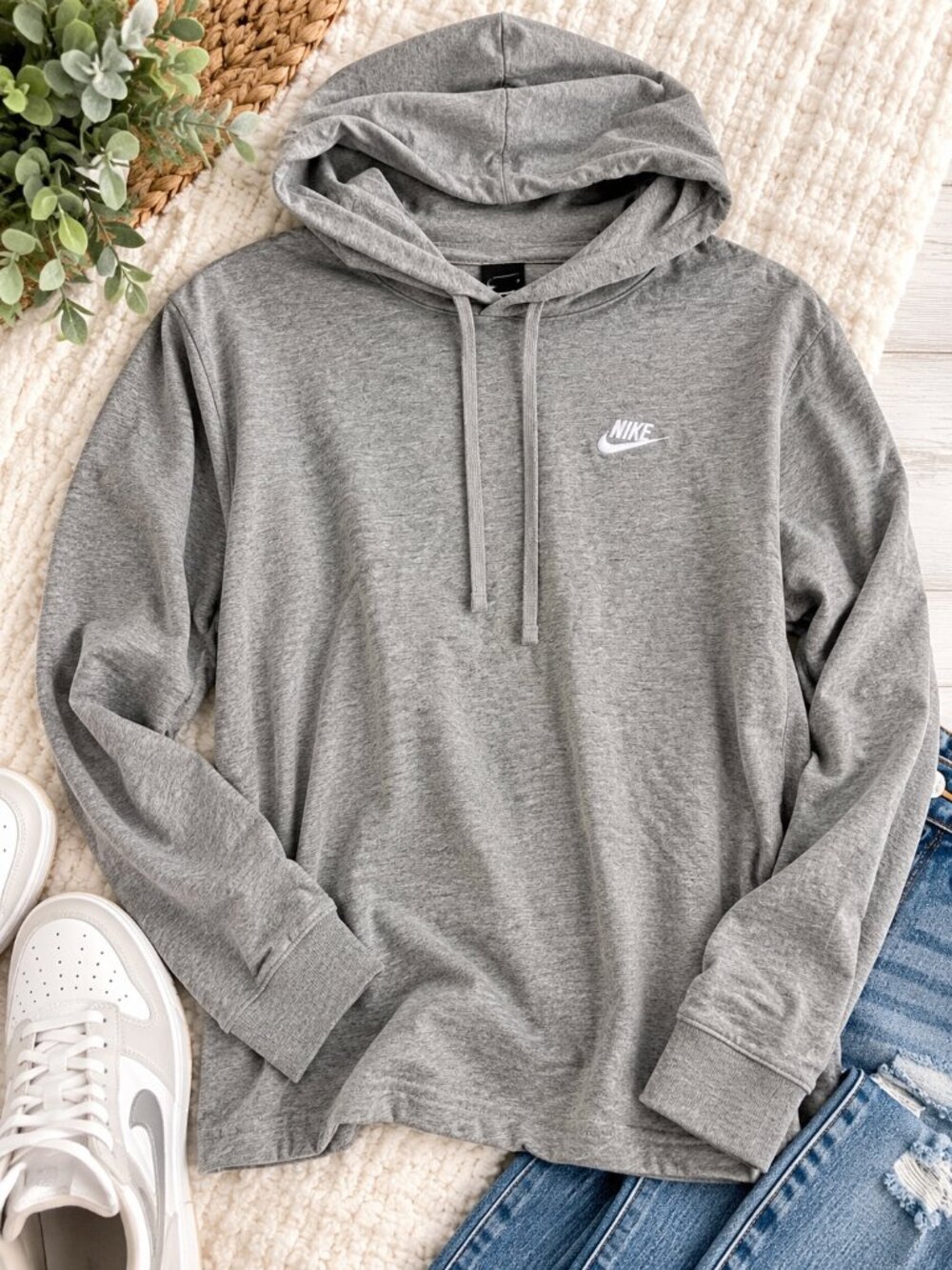 Nike Gray Hooded Long Sleeve T-Shirt Lightweight Hoodie Size Medium